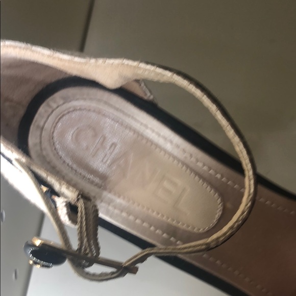 CHANEL CLASSIC Mary Jane 4” Logo Ankle Strap - Picture 4 of 7